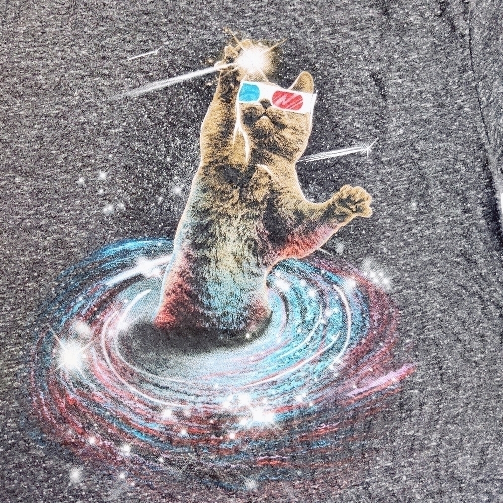 NWT T-shirt Space Cat w/ Retro 3-D Glasses Heather Gray Sz S - Picture 3 of 7